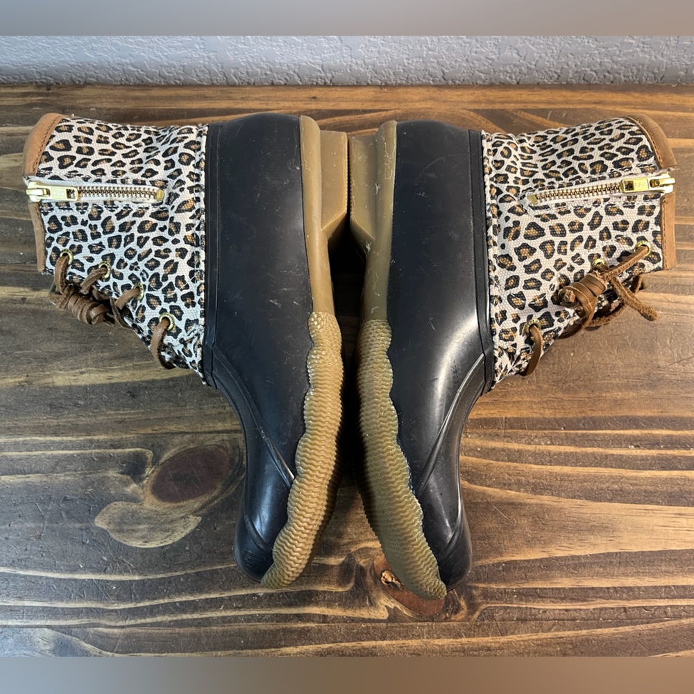 Sperry Boots Women’s Size 8.5 Saltwater Leopard Print Duck Boots STS85919 Used - Picture 5 of 9